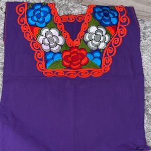 NWT Mexican embroidered Blusa mexicana Purple top for women